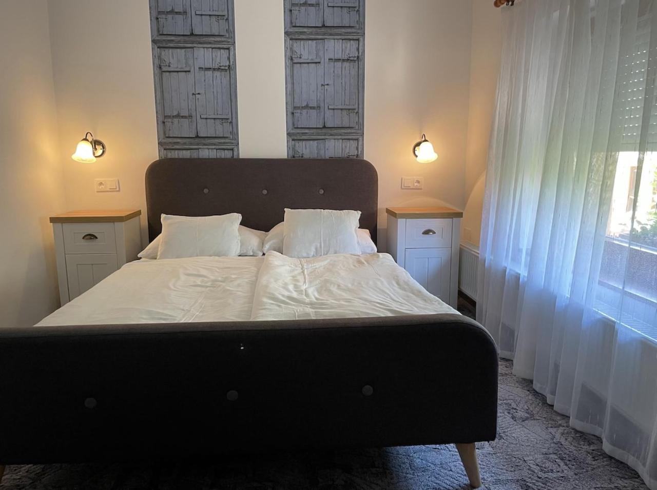 Rozmann Family Panzio & Apartmanhaz Sárvár Buitenkant foto