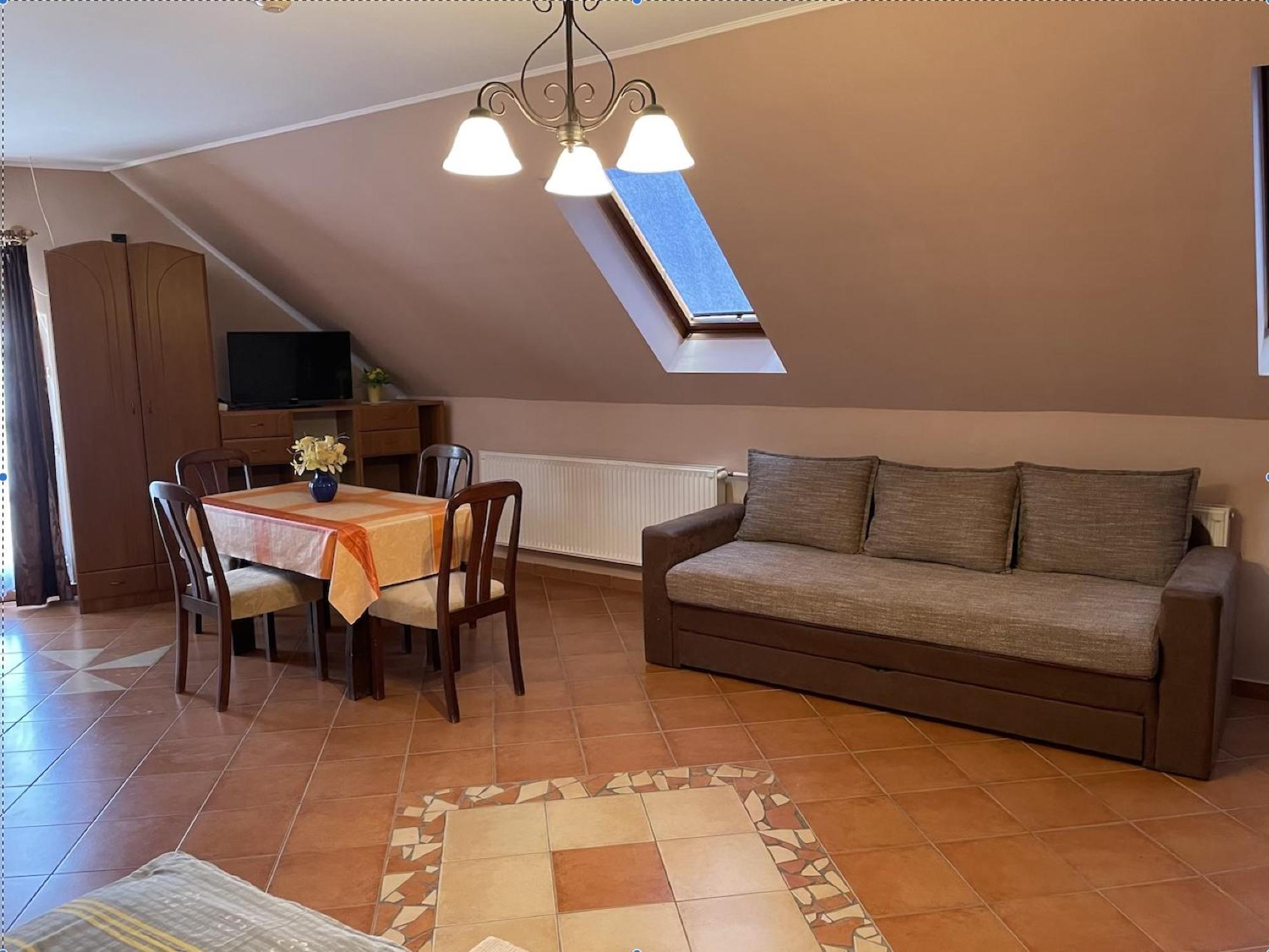 Rozmann Family Panzio & Apartmanhaz Sárvár Buitenkant foto