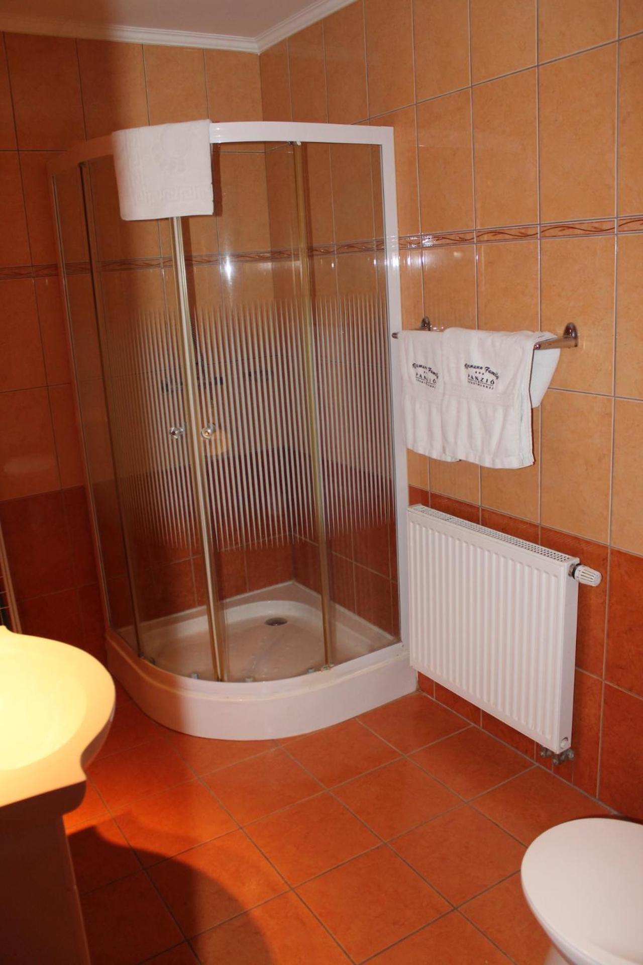 Rozmann Family Panzio & Apartmanhaz Sárvár Buitenkant foto