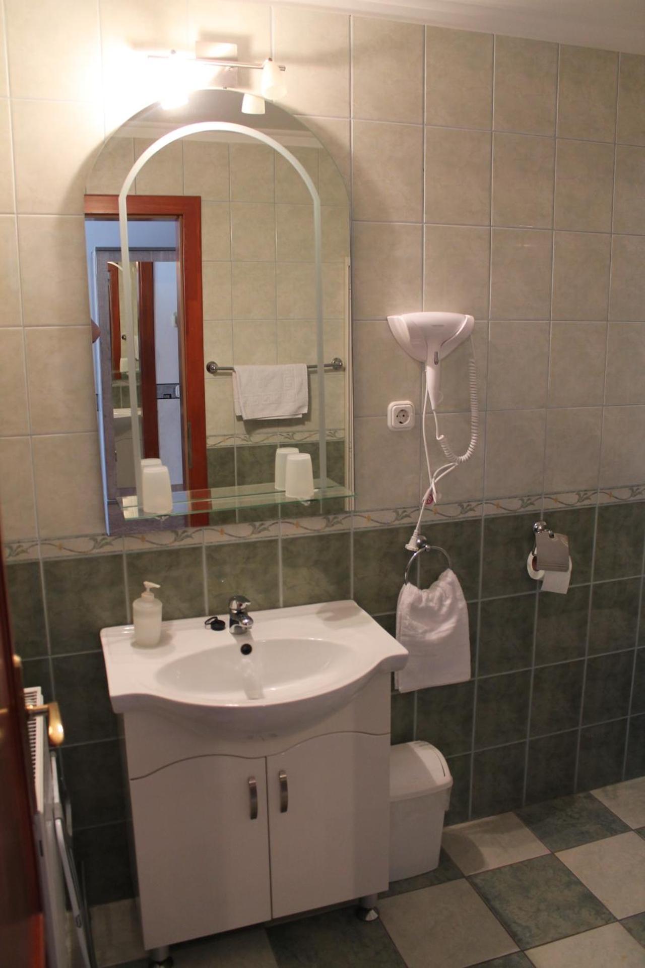 Rozmann Family Panzio & Apartmanhaz Sárvár Buitenkant foto